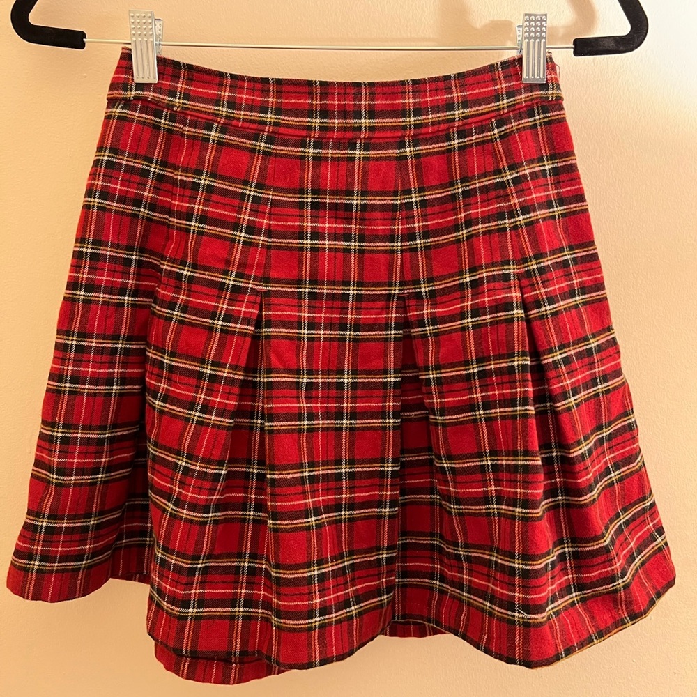 NWT red plaid skirt